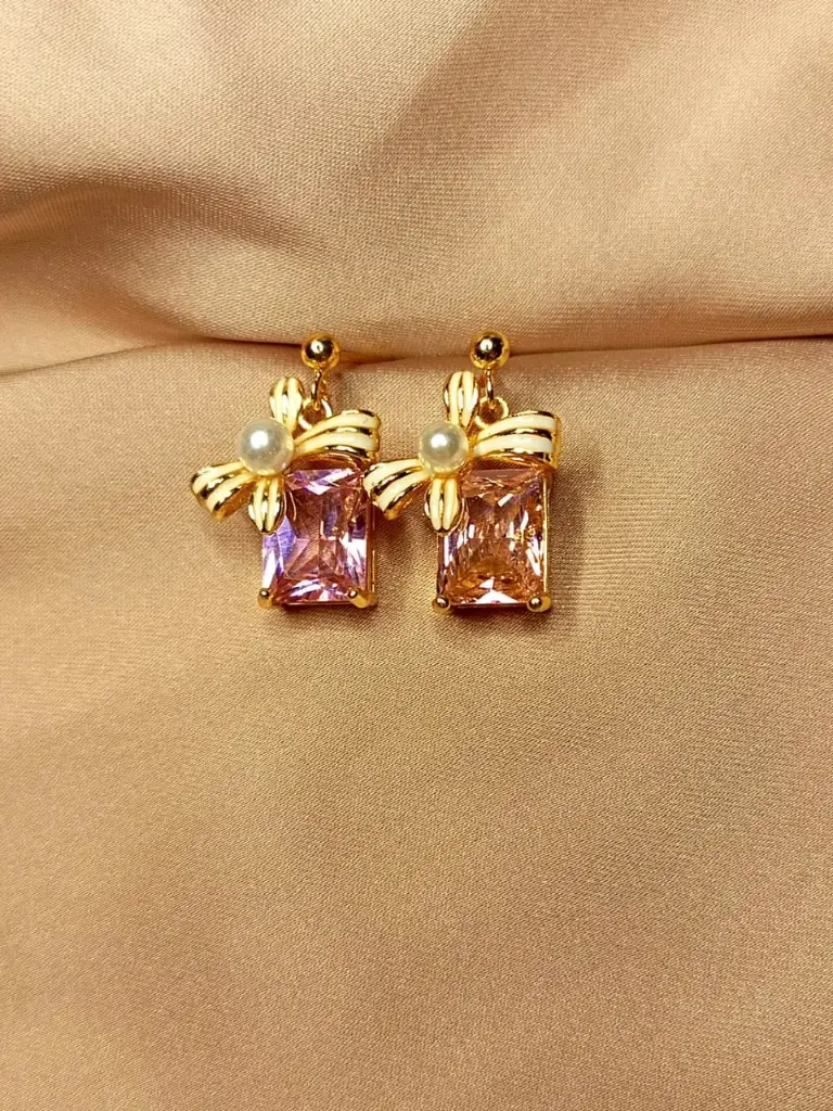 Golden Earrings with Amethyst and Pearls