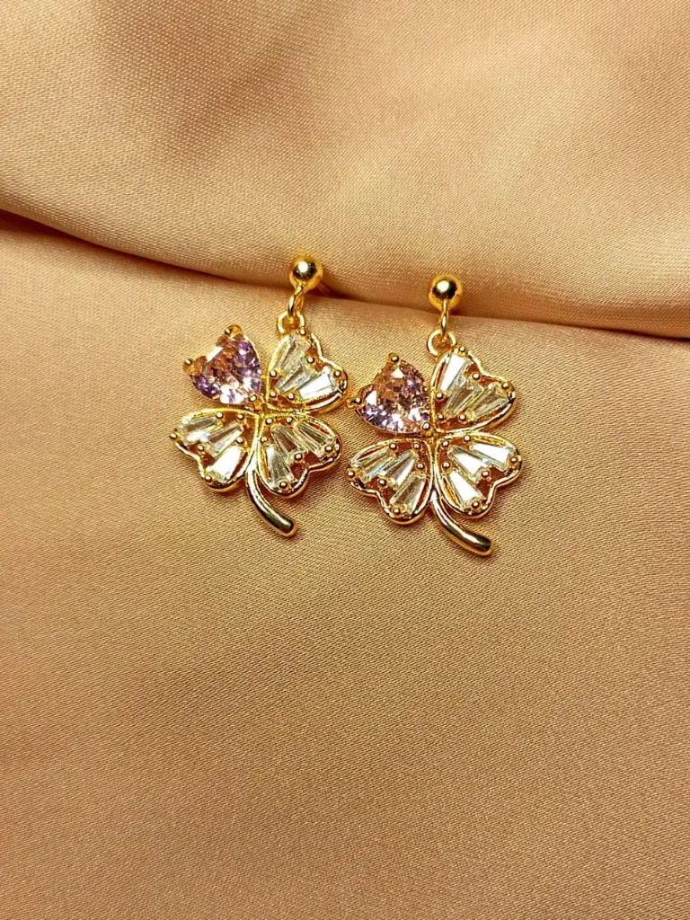 Elegant Gold Clover Earrings with Amethyst