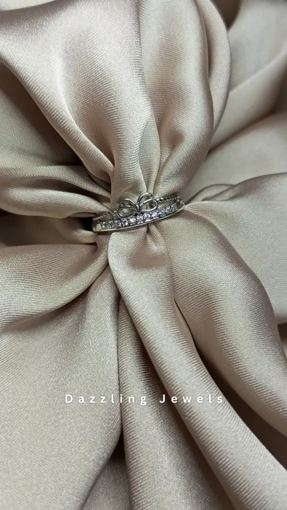 Reverse Bow Zirconia Ring
