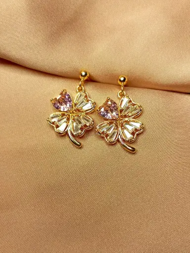 Elegant Gold Clover Earrings with Amethyst