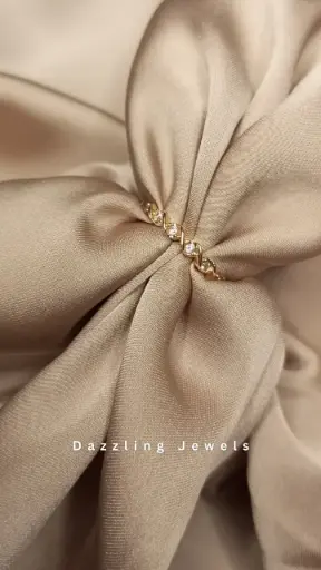 Seven Daimonds Ring ( Zirconia )